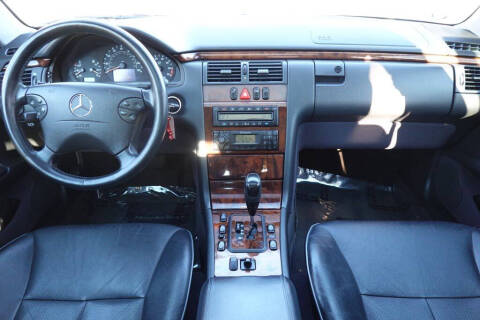 2001 Mercedes-Benz E-Class E 320