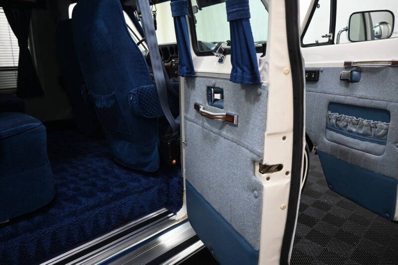 1987 Dodge Ram Van B150