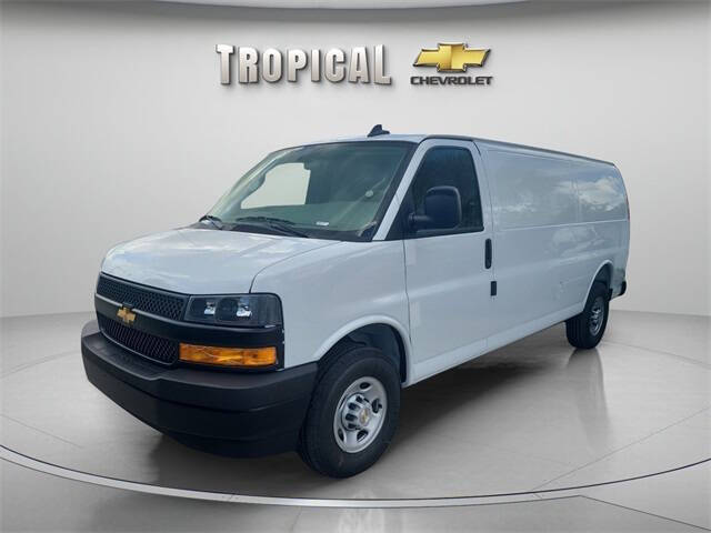 2025 Chevrolet Express 2500