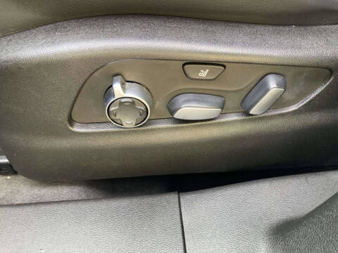 2022 Cadillac XT4 Premium Luxury