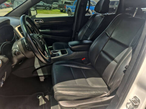 2017 Jeep Grand Cherokee Laredo