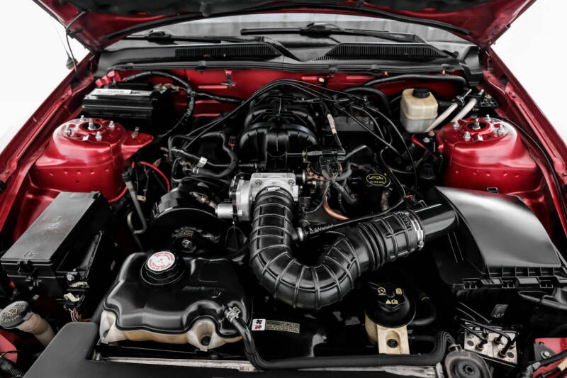 2005 Ford Mustang V6 Deluxe