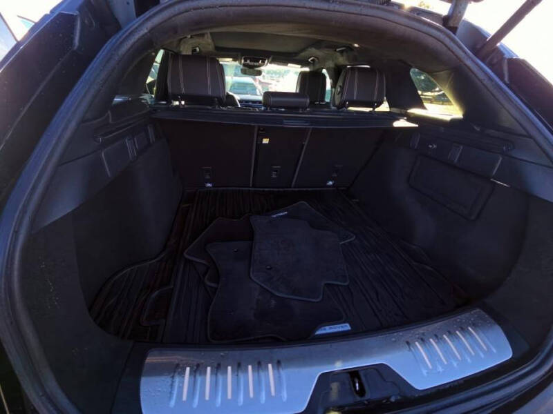 2018 Land Rover Range Rover Velar P250 R-Dynamic HSE