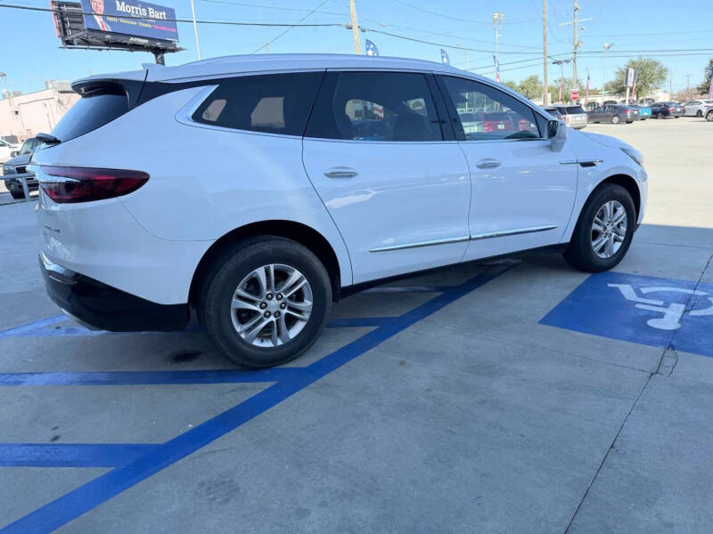 2018 Buick Enclave Essence