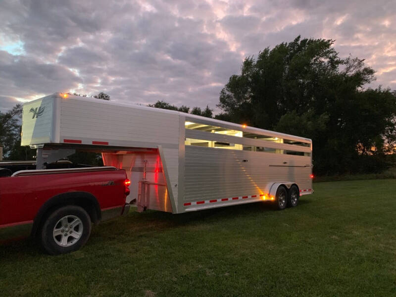 2020 Hillsboro Endura Livestock for sale at Schrier Auto Body & Restoration in Cumberland IA