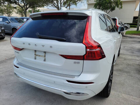 2023 Volvo XC60 B5 Plus Bright Theme