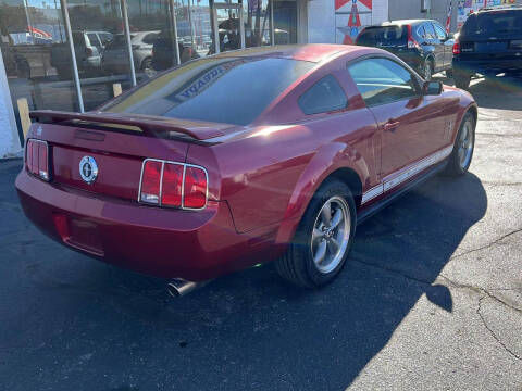 2006 Ford Mustang V6 Standard