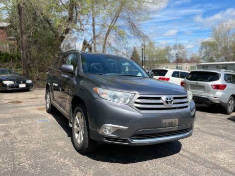 2012 Toyota Highlander for sale at Rams Auto Sales LLC in South Saint Paul MN