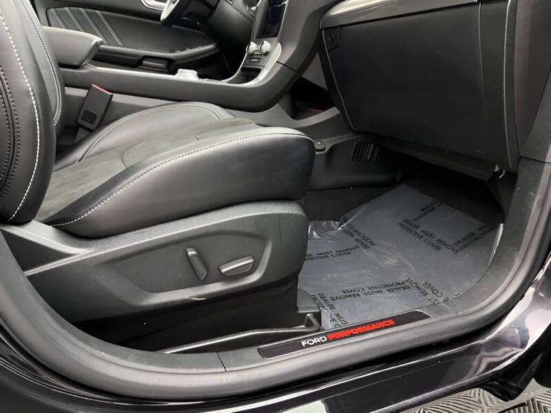 2022 Ford Edge ST