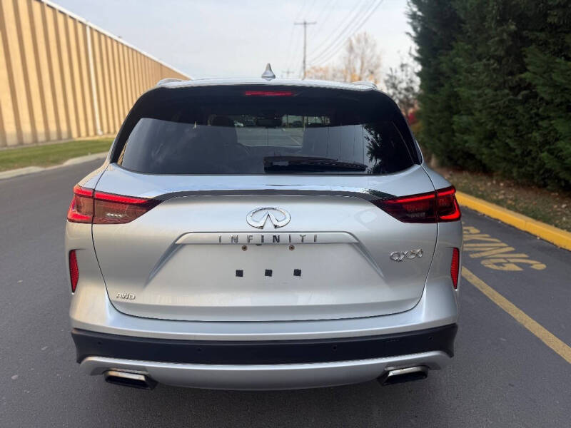 2019 Infiniti QX50 Essential