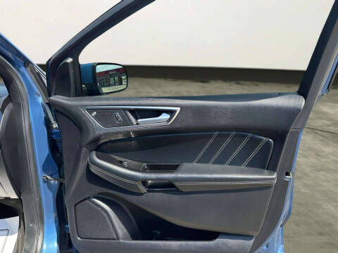 2019 Ford Edge ST