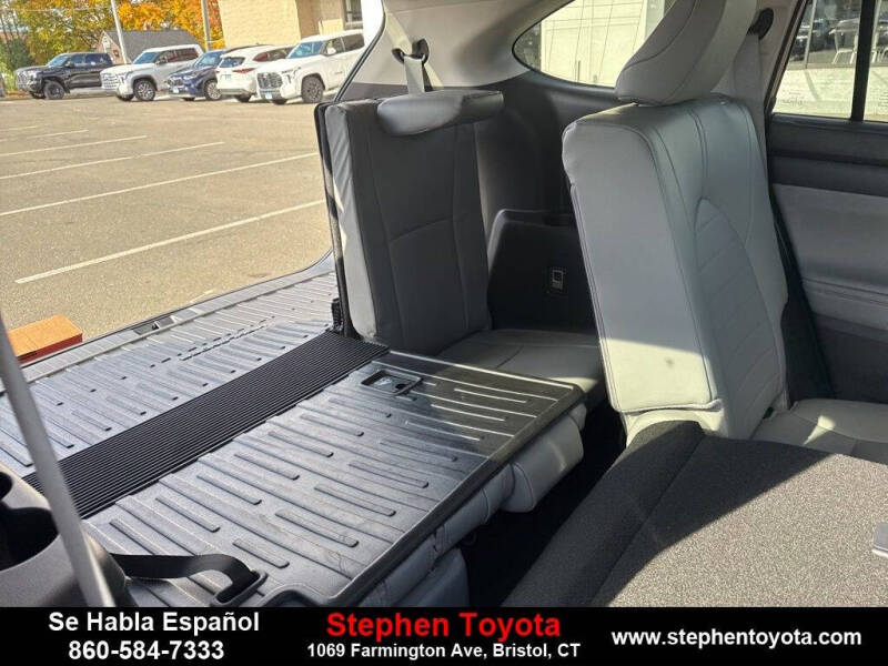 2026 Toyota Highlander XLE