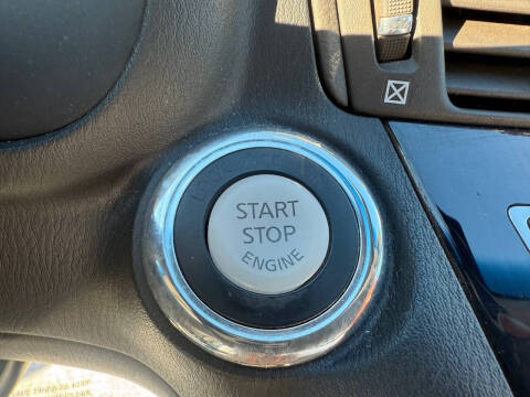 2017 Infiniti Q70L 3.7