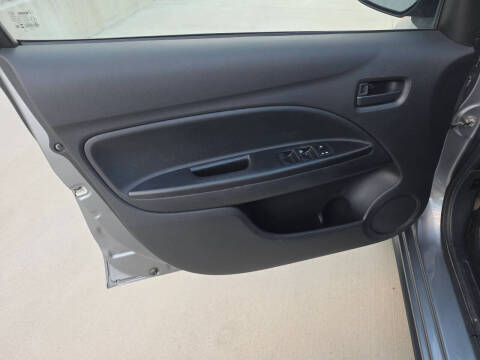 2021 Mitsubishi Mirage ES