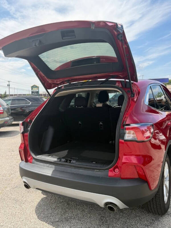 2020 Ford Escape SE