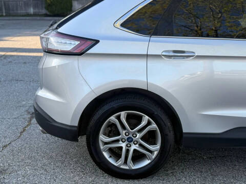 2018 Ford Edge Titanium