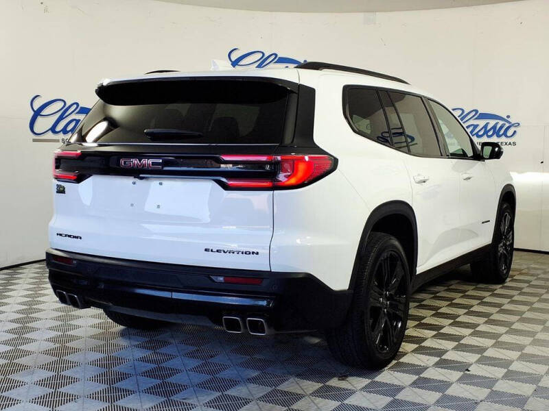 2025 GMC Acadia Elevation