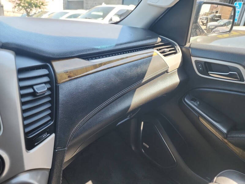 2017 GMC Yukon XL Denali