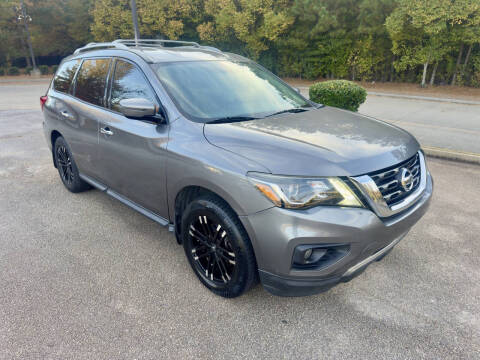 2017 Nissan Pathfinder SV