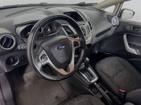 2012 Ford Fiesta SES