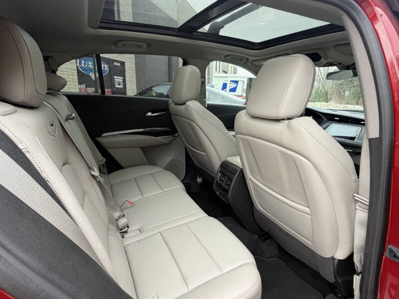 2021 Cadillac XT4 Luxury