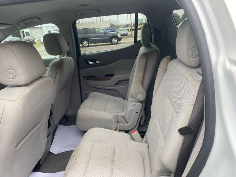 2017 GMC Acadia SLE-2