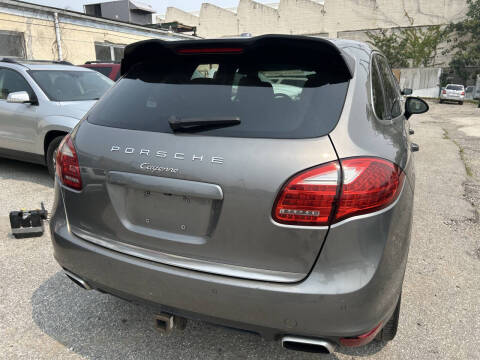 2013 Porsche Cayenne Tiptronic