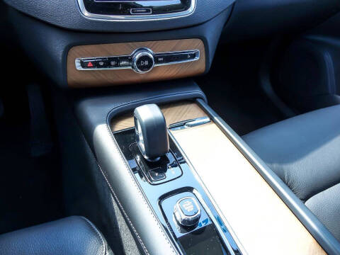 2024 Volvo XC90 B6 Plus Bright Theme 6P