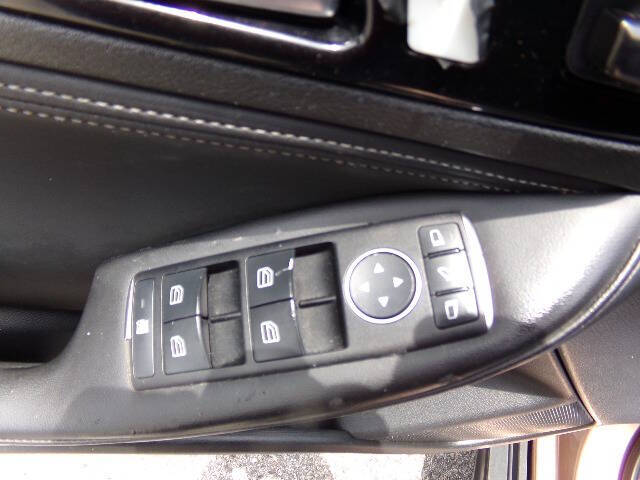 2017 Infiniti QX30 Luxury