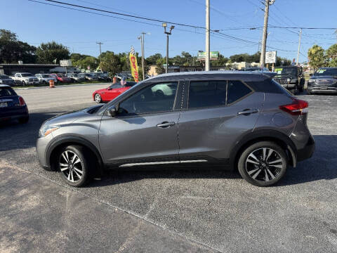 2019 Nissan Kicks SR