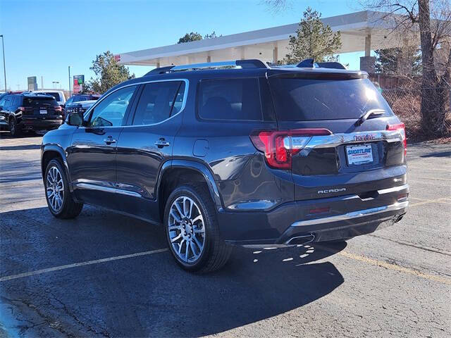 2023 GMC Acadia Denali