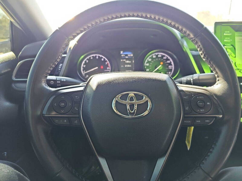 2022 Toyota Camry SE