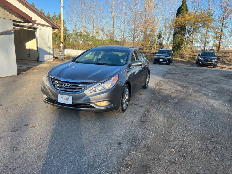 2012 Hyundai Sonata Limited photo 2