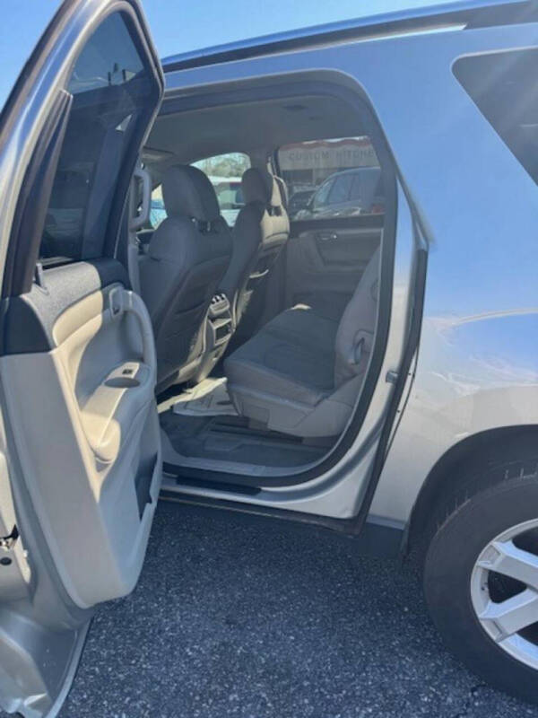 2007 Saturn Outlook XE