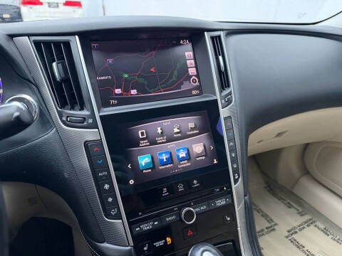 2015 Infiniti Q50 Premium