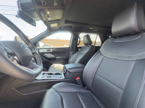 2023 Ford Explorer ST