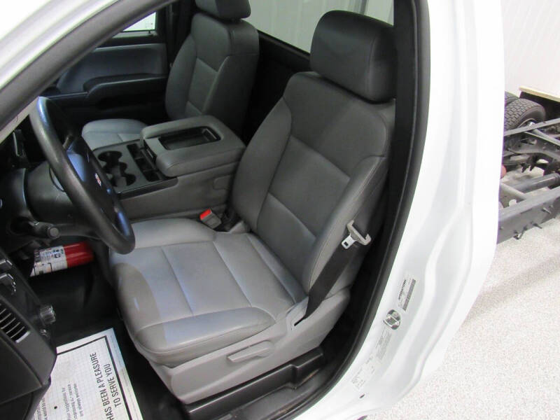 2022 Chevrolet Silverado 5500HD