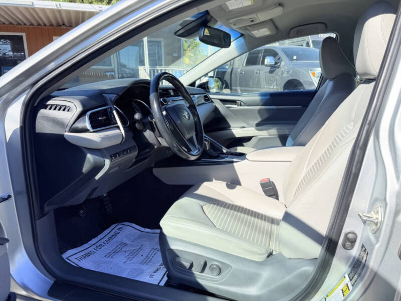 2018 Toyota Camry SE