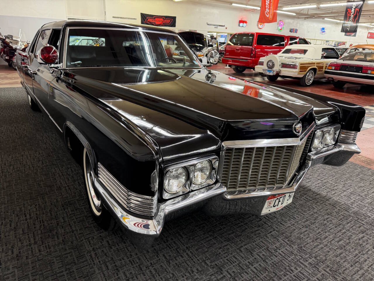 1970 CADILLAC FLEETWOOD 12