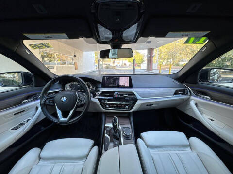 2017 BMW 5 Series 530i