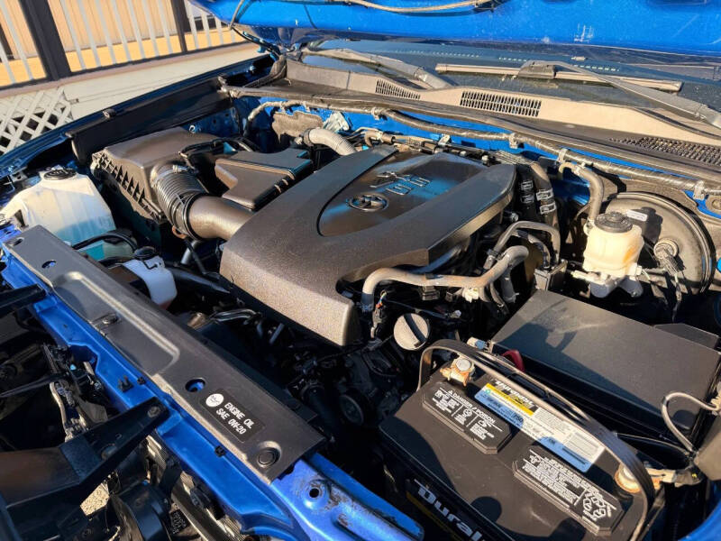 2017 Toyota Tacoma SR V6