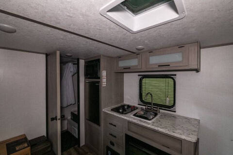 2024 Coleman Dutchman