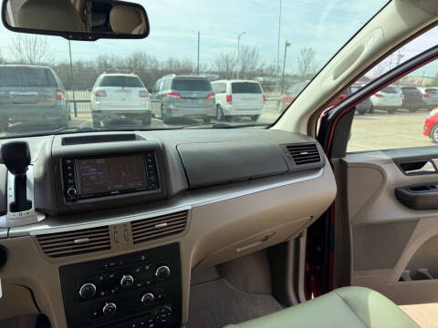 2012 Volkswagen Routan