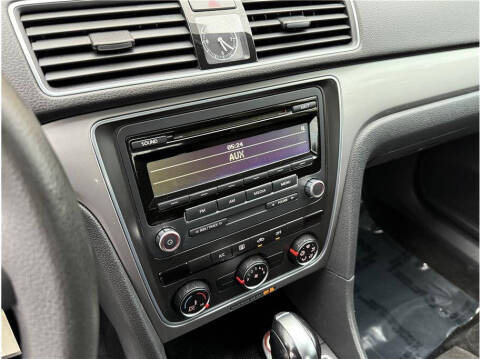 2015 Volkswagen Passat