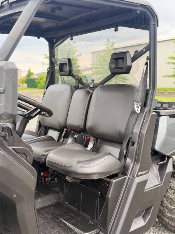 2024 Can-Am DEFENDER XT HD7