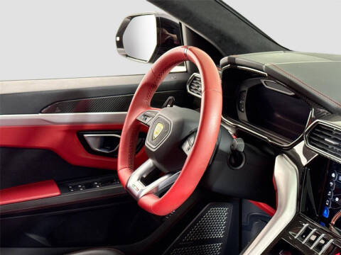 2020 Lamborghini Urus