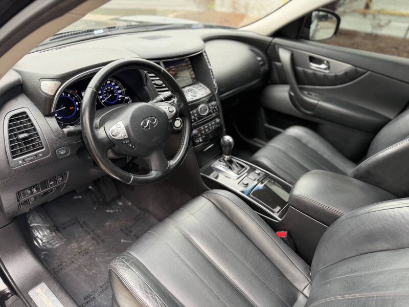 2012 Infiniti FX35