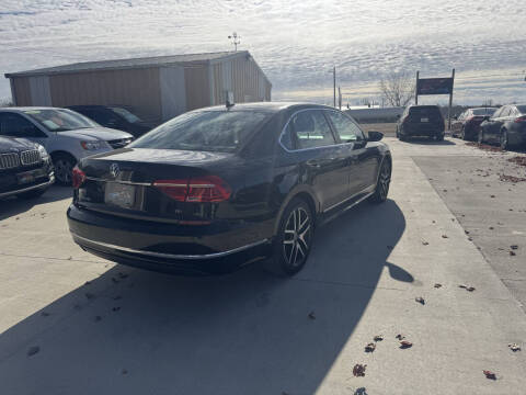 2016 Volkswagen Passat 1.8T SEL