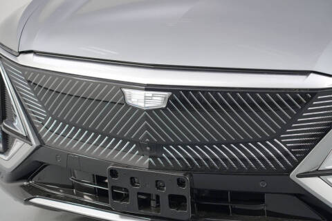 2025 Cadillac LYRIQ Luxury 2