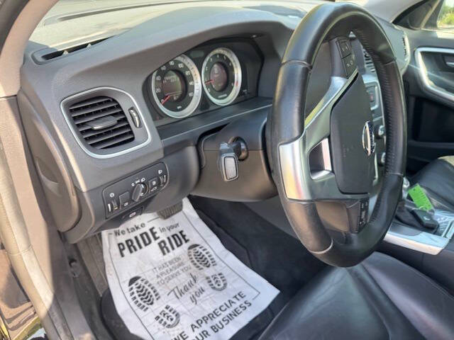 2013 Volvo S60 T5 Platinum